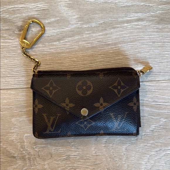 Louis Vuitton Brown Monogram Key Holder - Picture 1 of 13